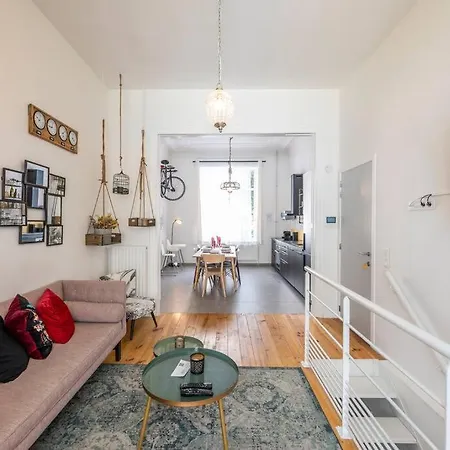 Superb 3 Bedroom & 3 Bathroom Duplex In Brussels City Centre Buitenkant foto