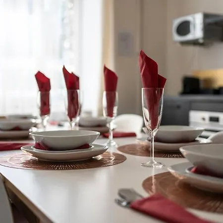 Superb 3 Bedroom & 3 Bathroom Duplex In Brussels City Centre Buitenkant foto
