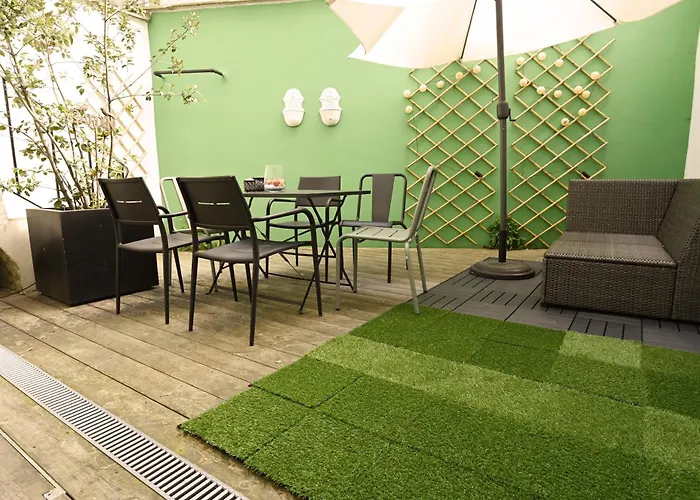 Superb 3 Bedroom & 3 Bathroom Duplex In Brussels City Centre